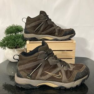 Nike ACG Boots for Men - Poshmark